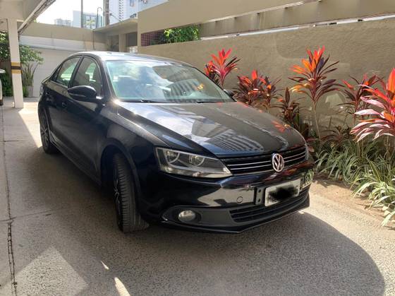 VOLKSWAGEN JETTA 2.0 COMFORTLINE FLEX 4P TIPTRONIC VOLKSWAGEN JETTA 2.0 COMFORTLINE FLEX 4P TIPTRONIC